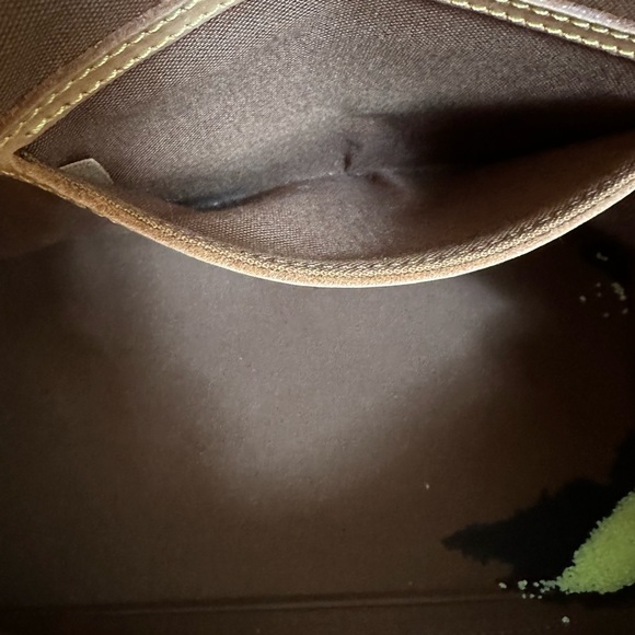 Louis Vuitton Alma Satchel Bag - Picture 2 of 11